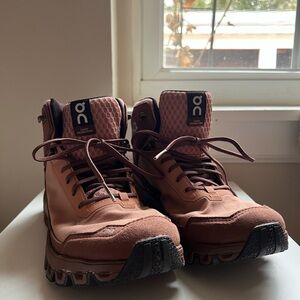 On Cloudridge Women’s Hiking Boots